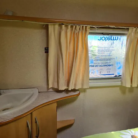 Caravan Lara1 *