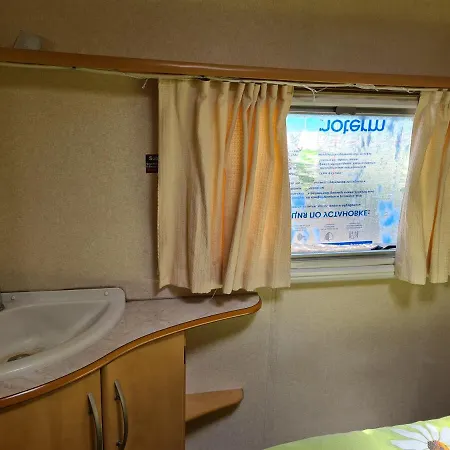 Caravan Lara1 *